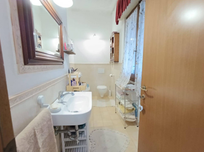 Appartamento in bifamiliare in vendita a Montignoso