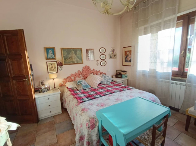 Appartamento in bifamiliare in vendita a Montignoso