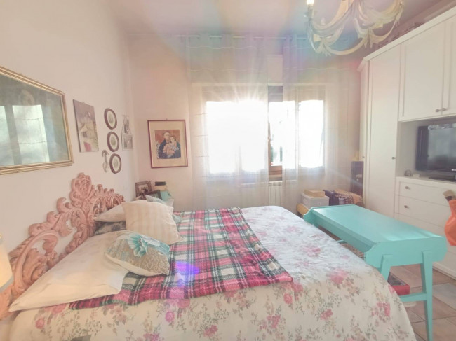 Appartamento in bifamiliare in vendita a Montignoso