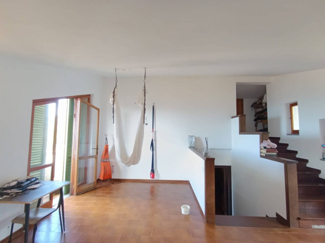 villa indipendente in vendita a Montignoso