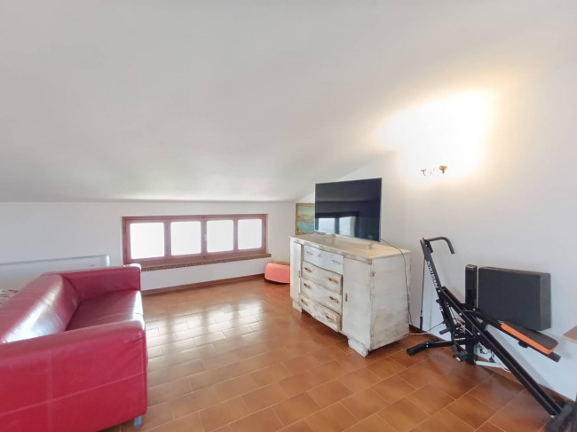 villa indipendente in vendita a Montignoso