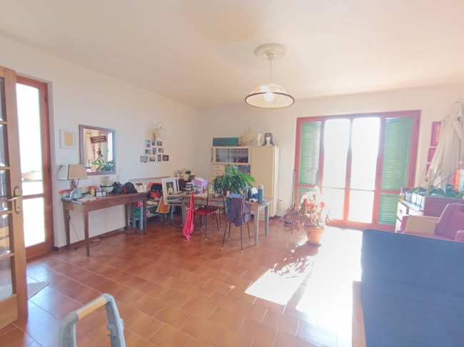 villa indipendente in vendita a Montignoso