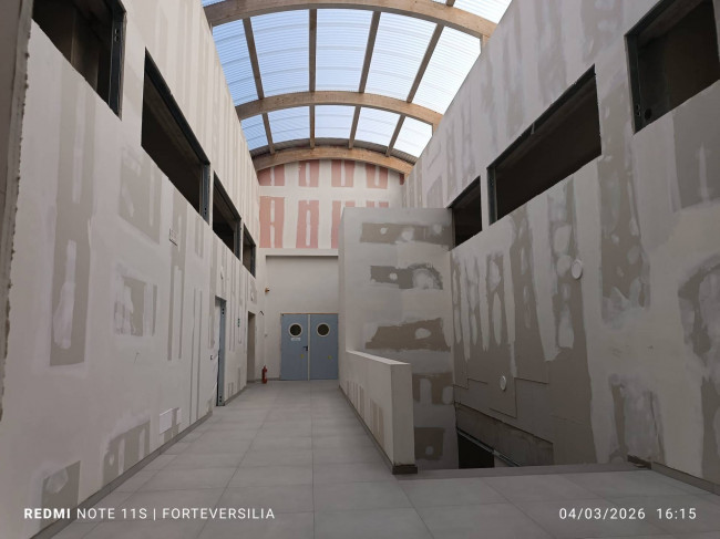 Locale commerciale in vendita a Pietrasanta