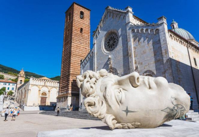Capannone in vendita a Pietrasanta