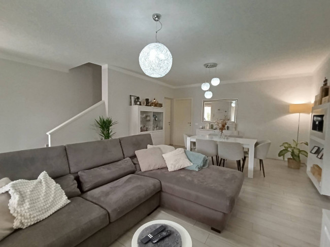 Villette a schiera in vendita a Seravezza