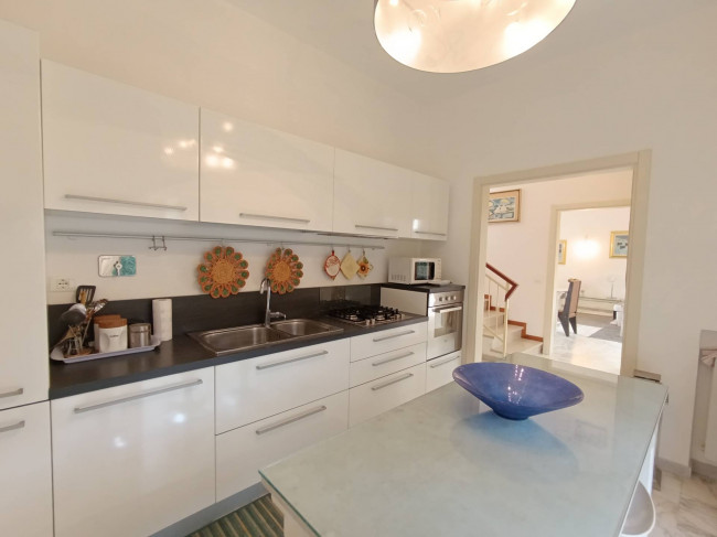 villa indipendente in vendita a Forte dei Marmi