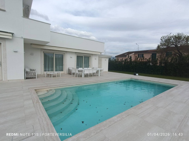 Villa in vendita a Pietrasanta