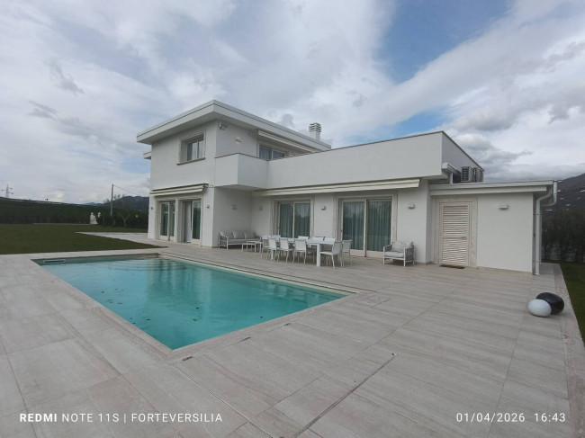 Villa in vendita a Pietrasanta