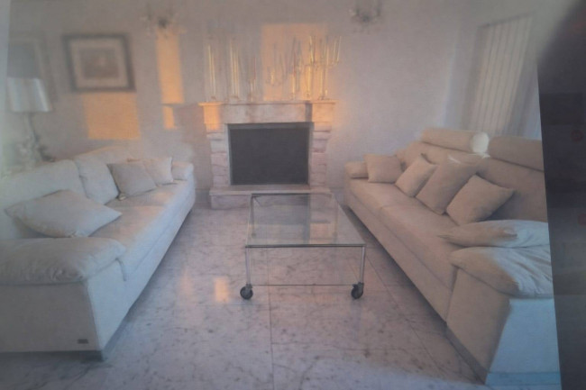 attico in vendita a Carrara