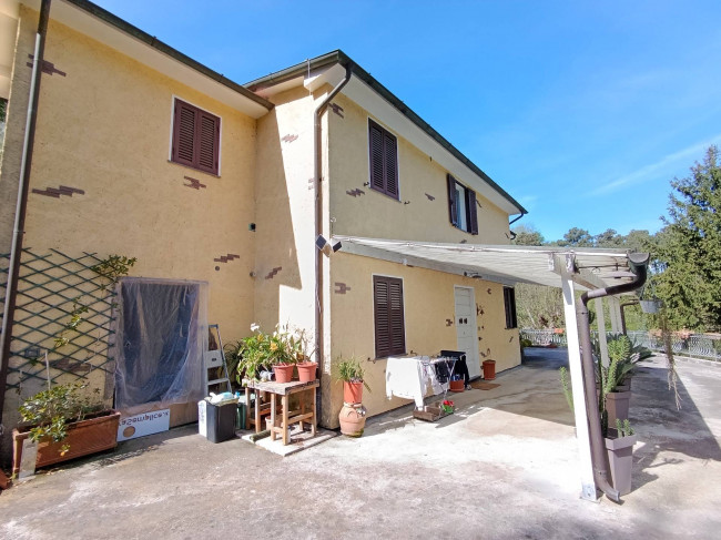 villa indipendente in vendita a Pietrasanta