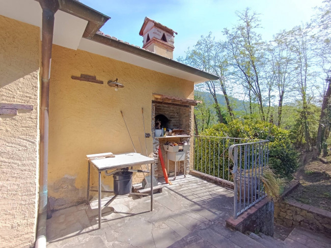 villa indipendente in vendita a Pietrasanta