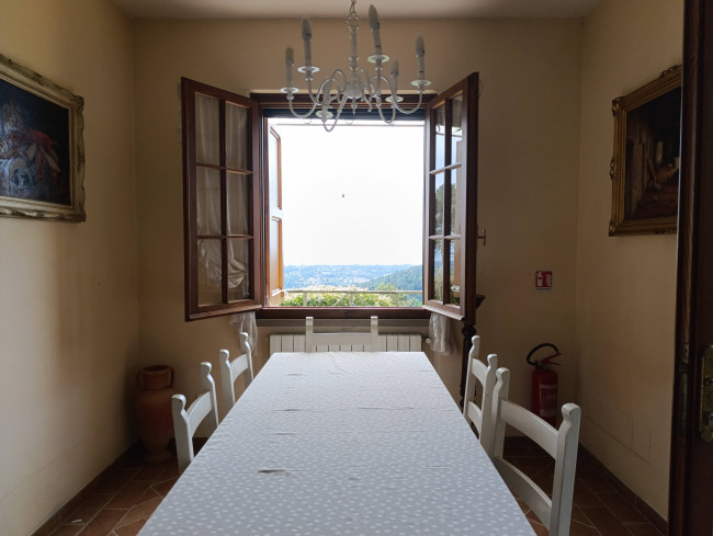 villa indipendente in vendita a Pietrasanta