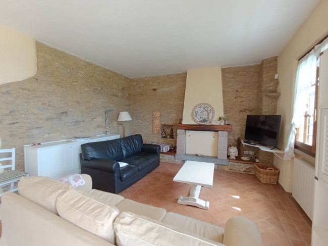villa indipendente in vendita a Pietrasanta