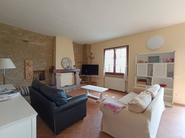 villa indipendente in vendita a Pietrasanta