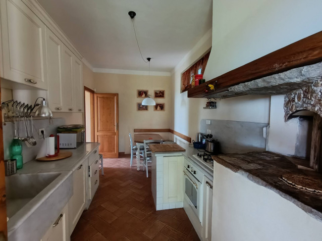 villa indipendente in vendita a Pietrasanta
