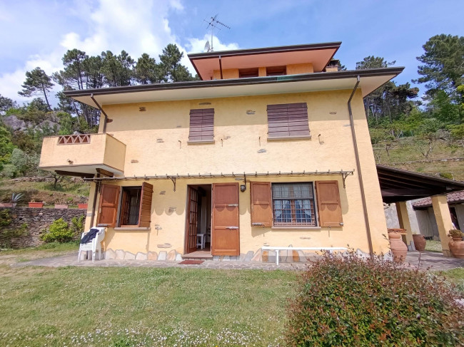 villa indipendente in vendita a Pietrasanta