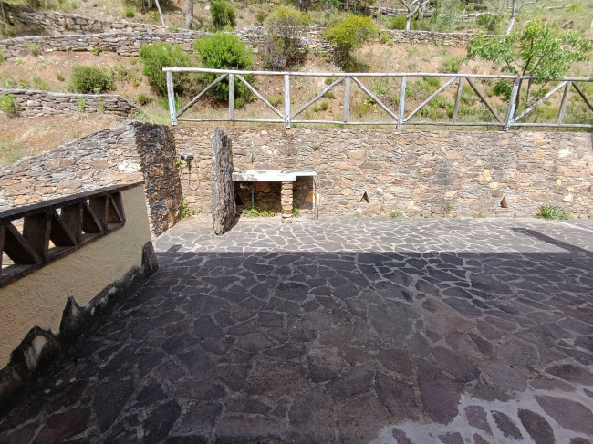 villa indipendente in vendita a Pietrasanta