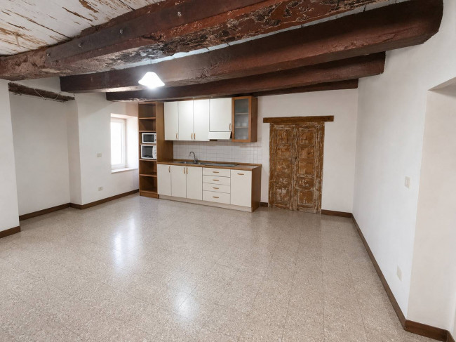 casa indipendente in vendita a Seravezza