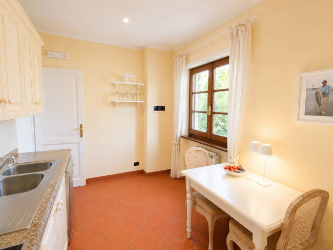 villa bifamiliare in vendita a Forte dei Marmi