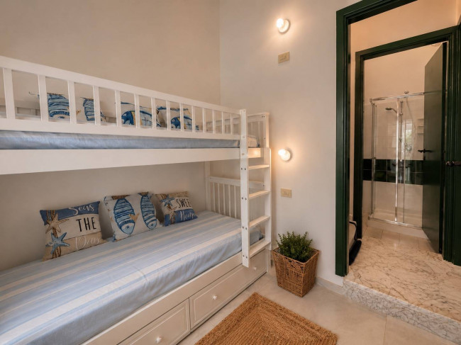 Villa quadrifamiliare in vendita a Montignoso