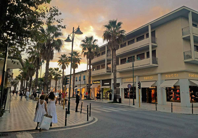 Villa in vendita a Forte dei Marmi