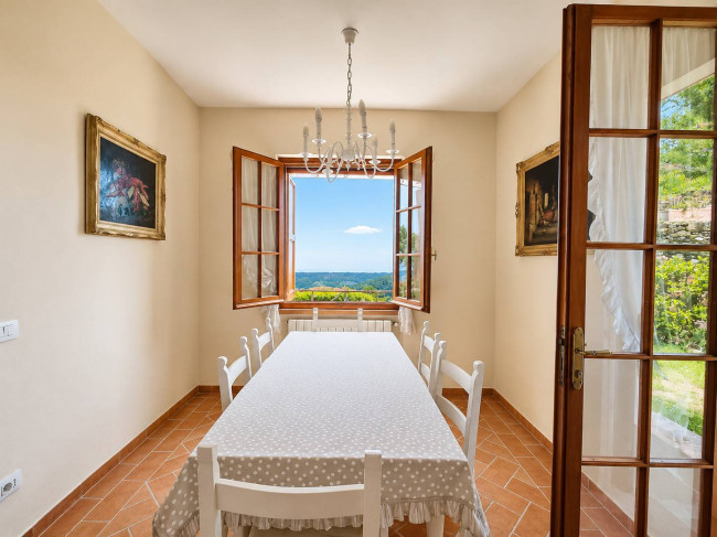 villa indipendente in vendita a Pietrasanta