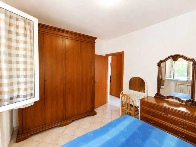villa bifamiliare in affitto a Massa