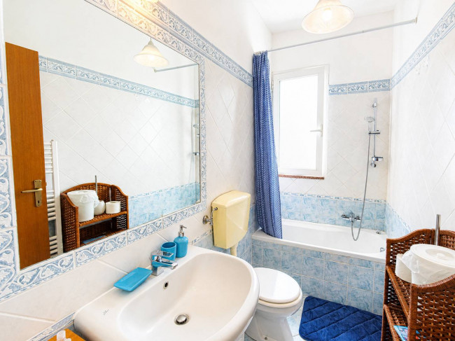 villa bifamiliare in affitto a Massa
