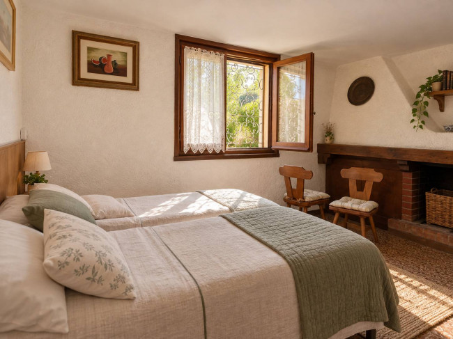 villa indipendente in vendita a Pietrasanta