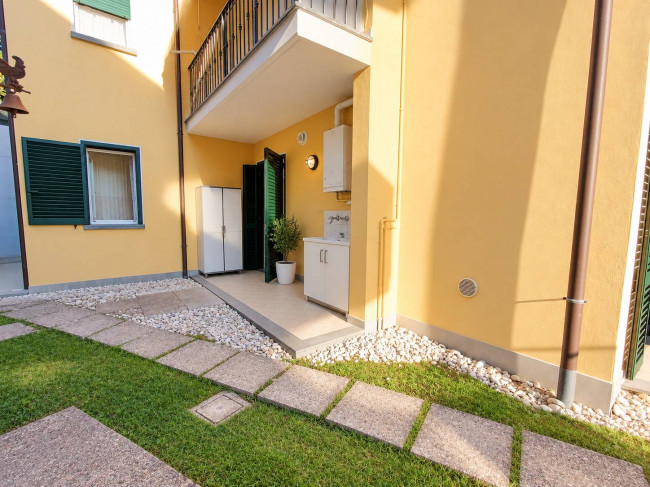 appartamento in vendita a Montignoso