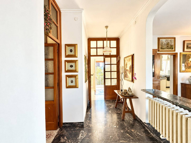 Appartamento in Villa in vendita a Massa