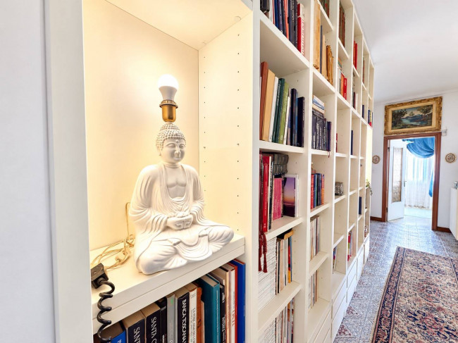 Appartamento in Villa in vendita a Massa