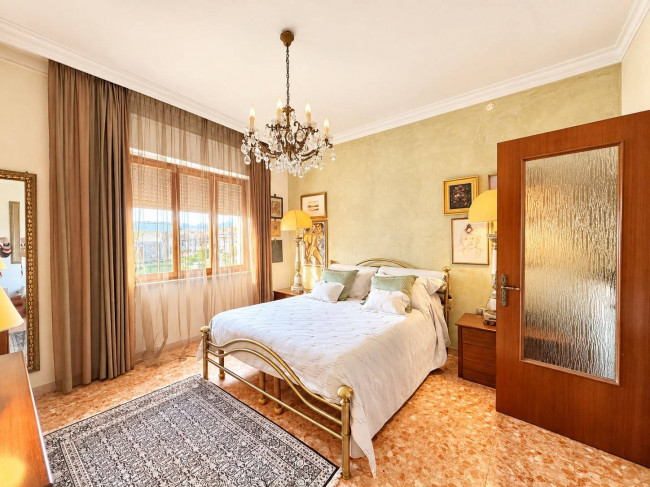Appartamento in Villa in vendita a Massa