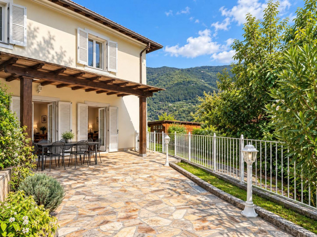 Villa in vendita a Pietrasanta