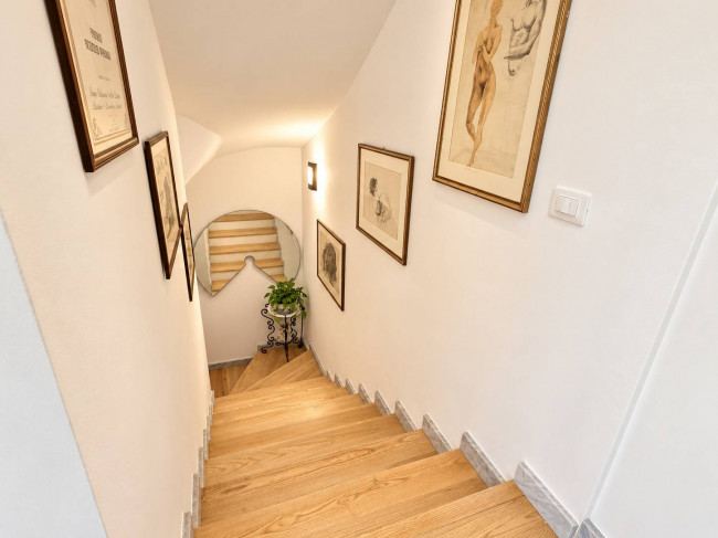 villa indipendente in vendita a Montignoso