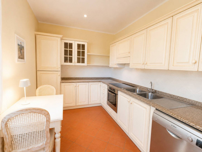 villa bifamiliare in vendita a Forte dei Marmi
