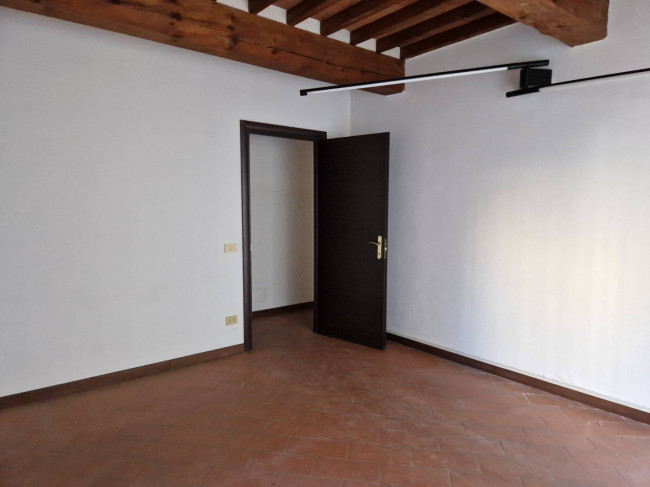 Locale commerciale