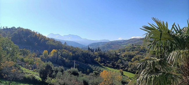 Casa indipendente in vendita a Teramo (TE)