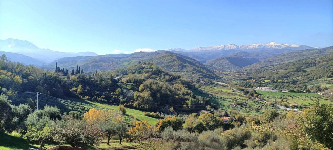 Casa indipendente in vendita a Teramo (TE)