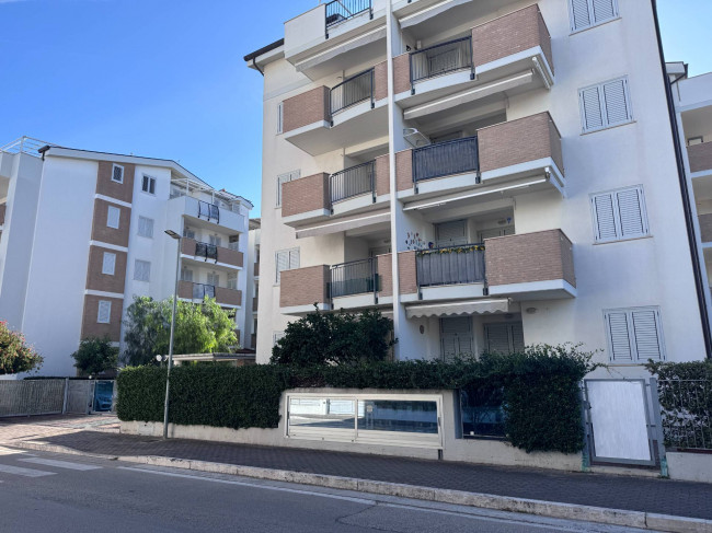 Magazzino a Tortoreto