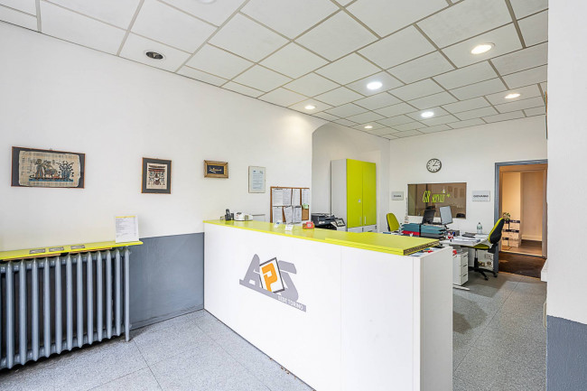 Locale commerciale in vendita a Torino