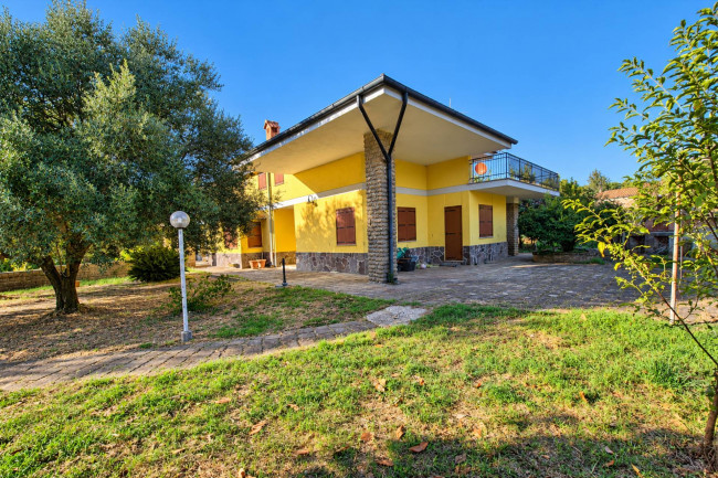 Villa a Manziana