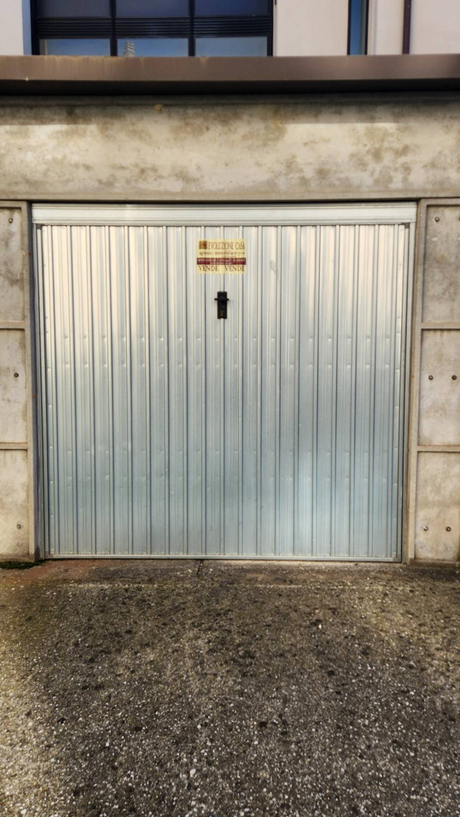 Box o garage in Vendita a Monfalcone