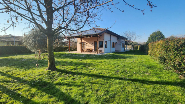 Villa singola in Vendita a Villesse