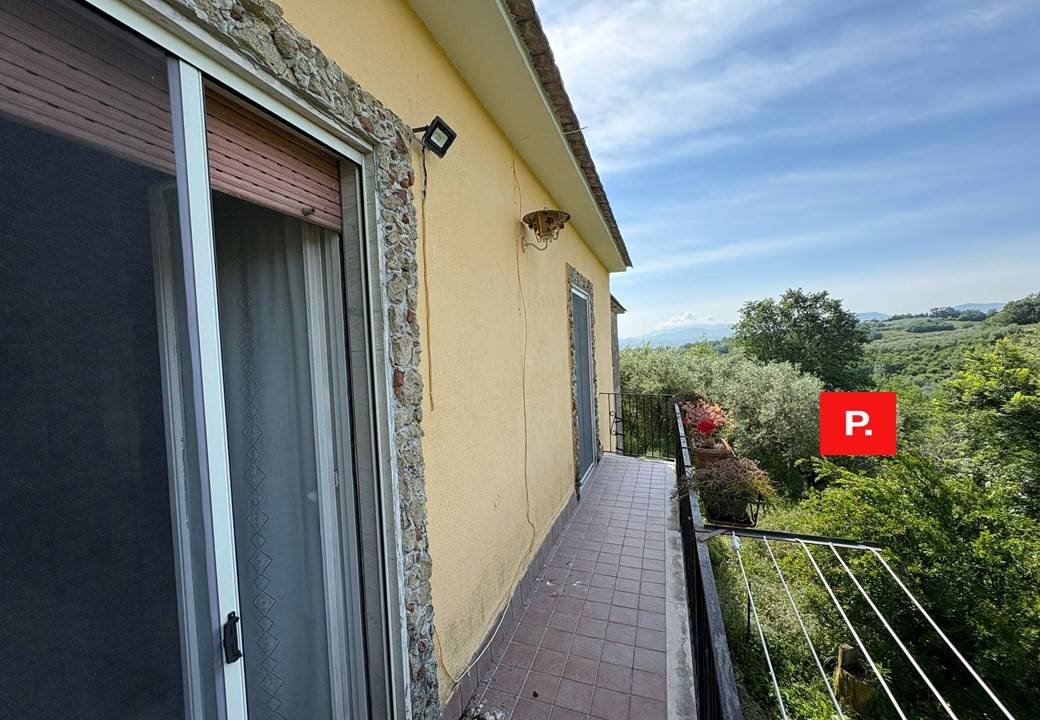 Casa indipendente in vendita a Castel Campagnano (CE)