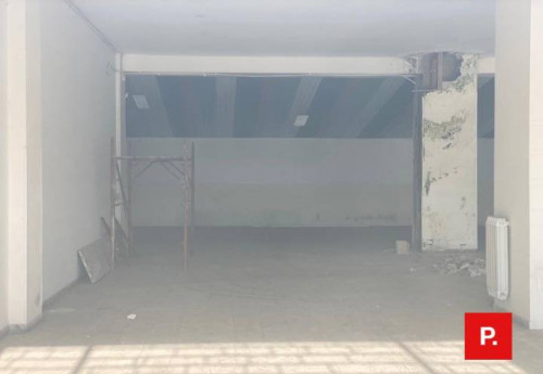 Locale commerciale in affitto a Curti