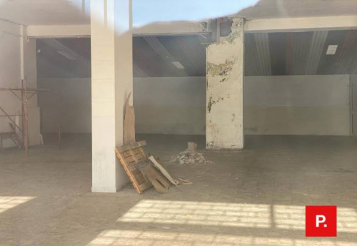 Locale commerciale in affitto a Curti