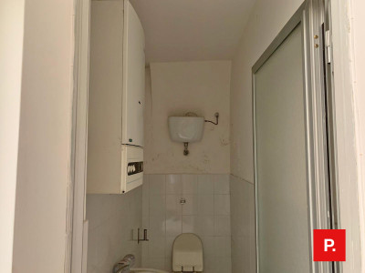 Locale commerciale in affitto a Caserta