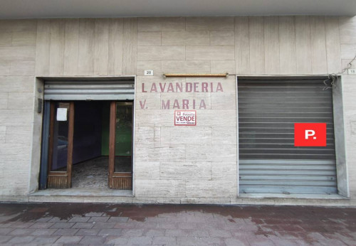 Fondo commerciale in vendita a Santa Maria Capua Vetere (CE)