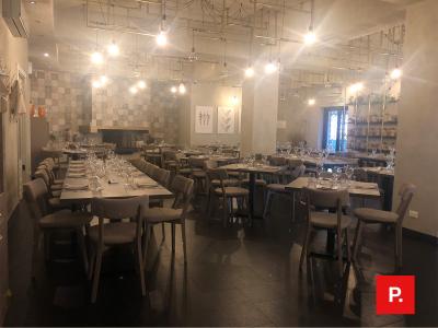 Locale commerciale in affitto a Recale